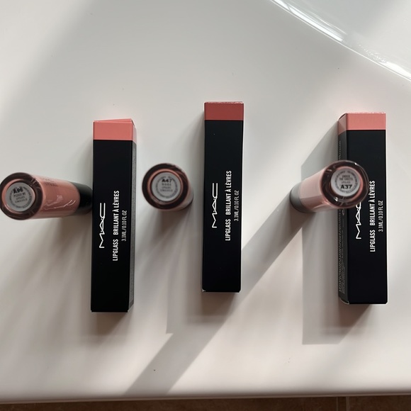 Mac Cosmetics x Nicki Minaj Lip Glass Set - Picture 3 of 3